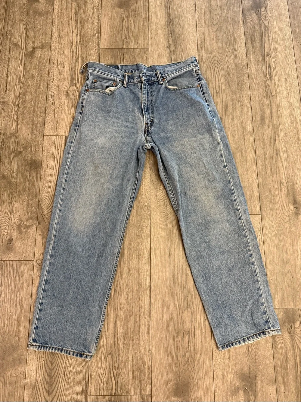Levi 550 Relax Straight Vintage Light Wash 34x30 Men’s Denim Jean Pants
